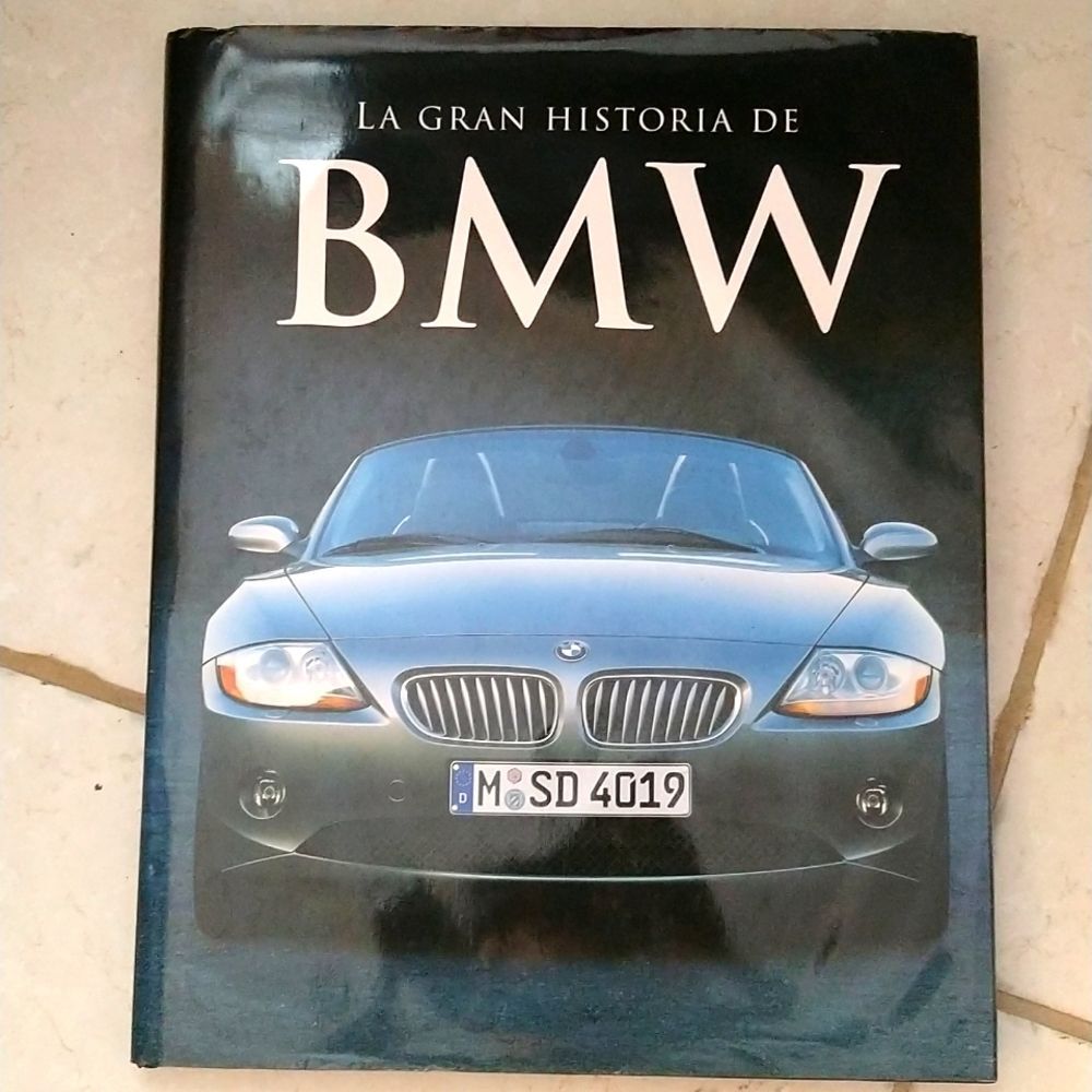 Book The History of BMW in Spanish
